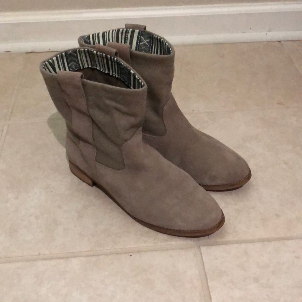 Toms ankle booties